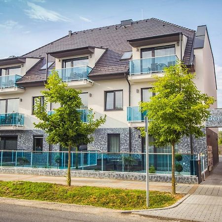 Andromeda Apartman Шарвар Экстерьер фото